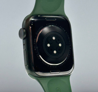 Apple Watch S7 45мм Green